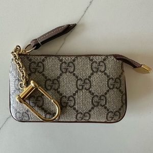 Authentic Gucci GG Supreme Key Pouch